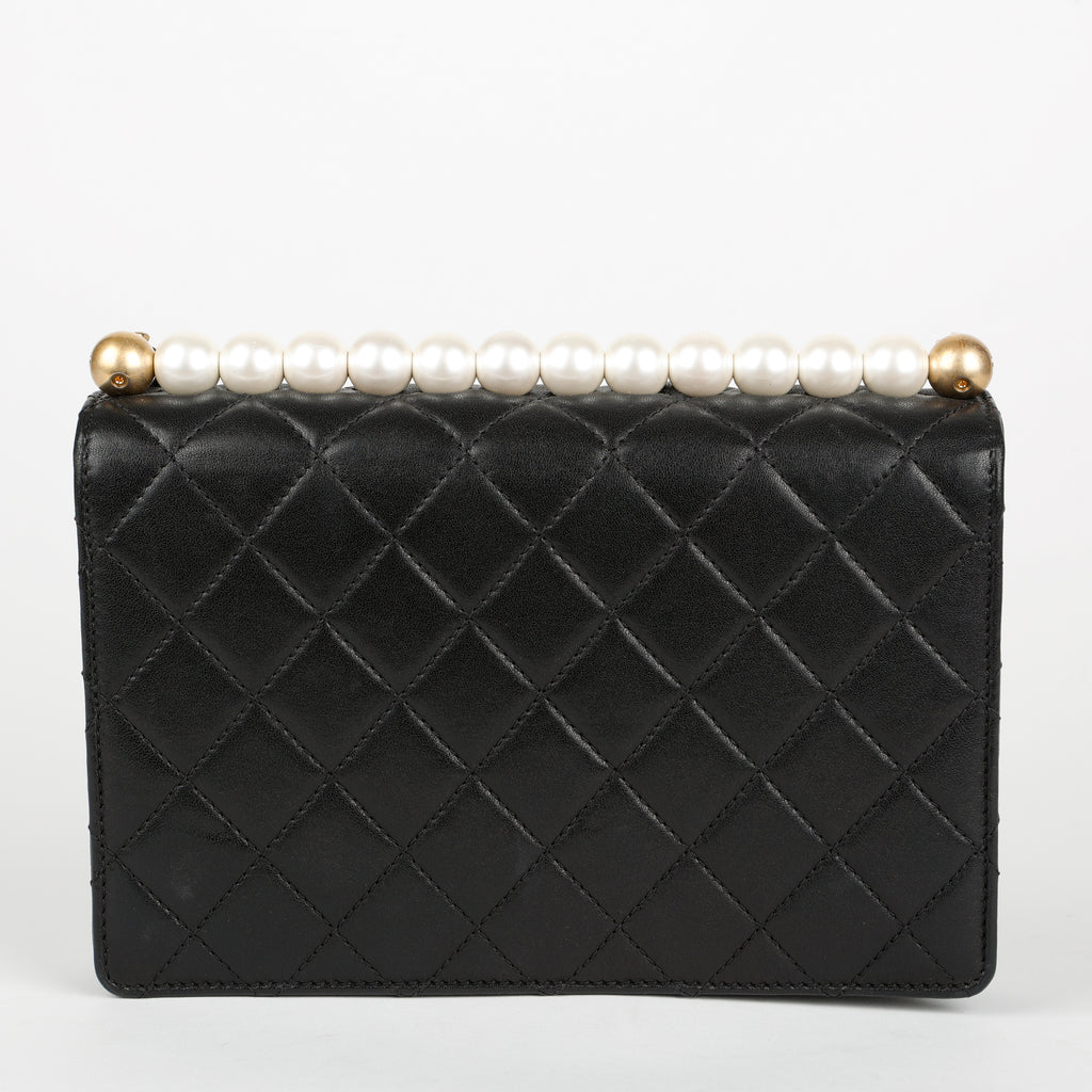 Small Pearl Single Flap, Black Lambskin GHW
