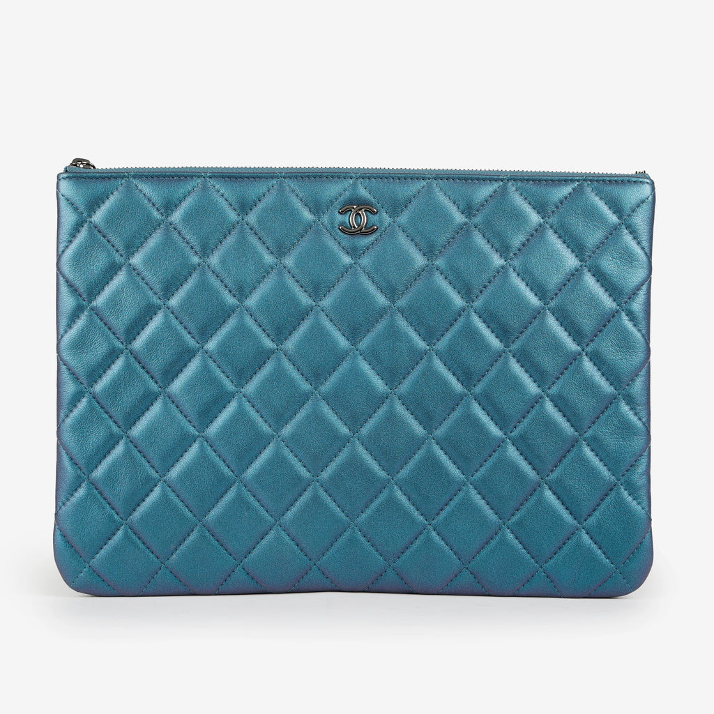 Medium O Case Lambskin, Turquoise Iridescent