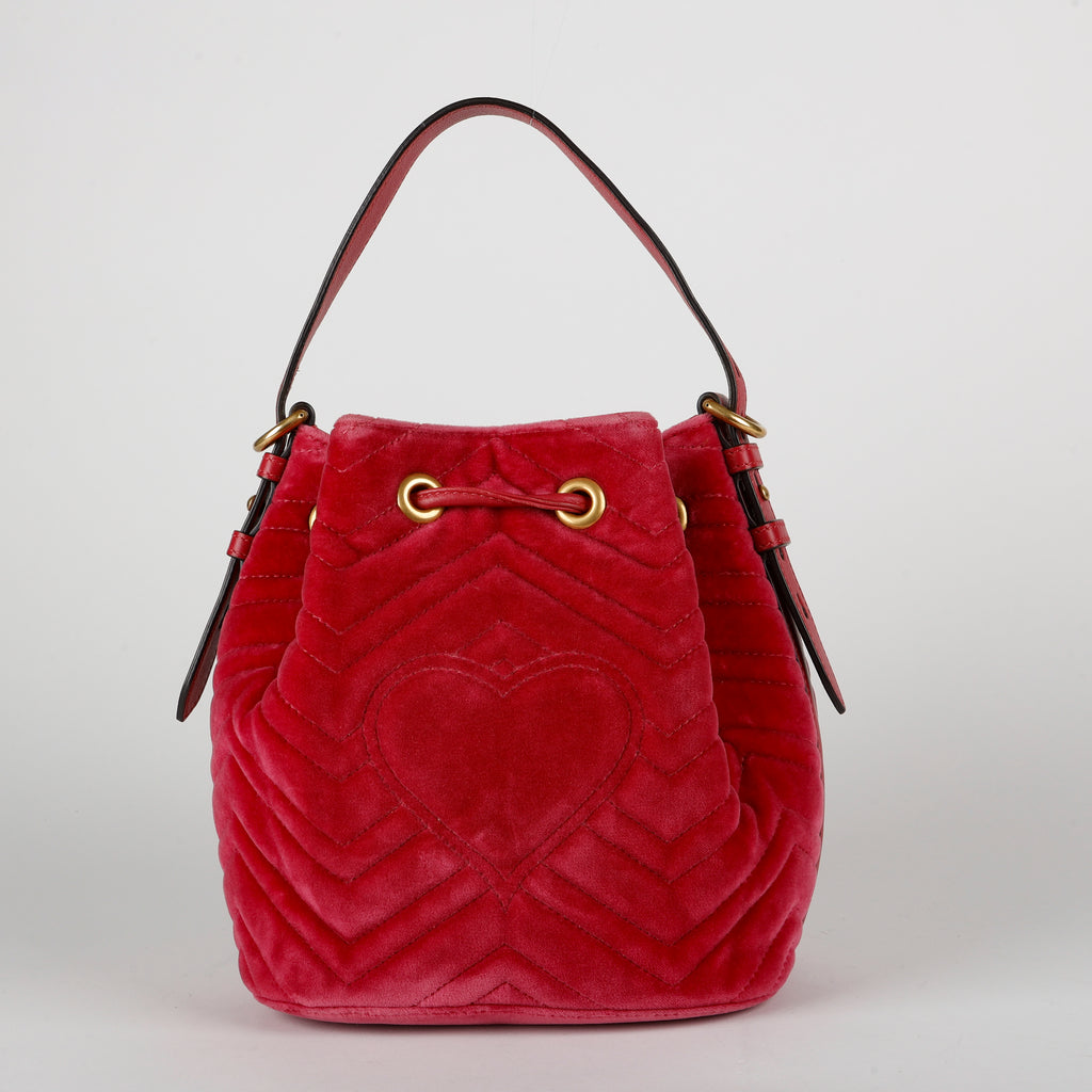 Small GG Marmont Bucket Bag, Fuchsia Velvet Gold Hardware