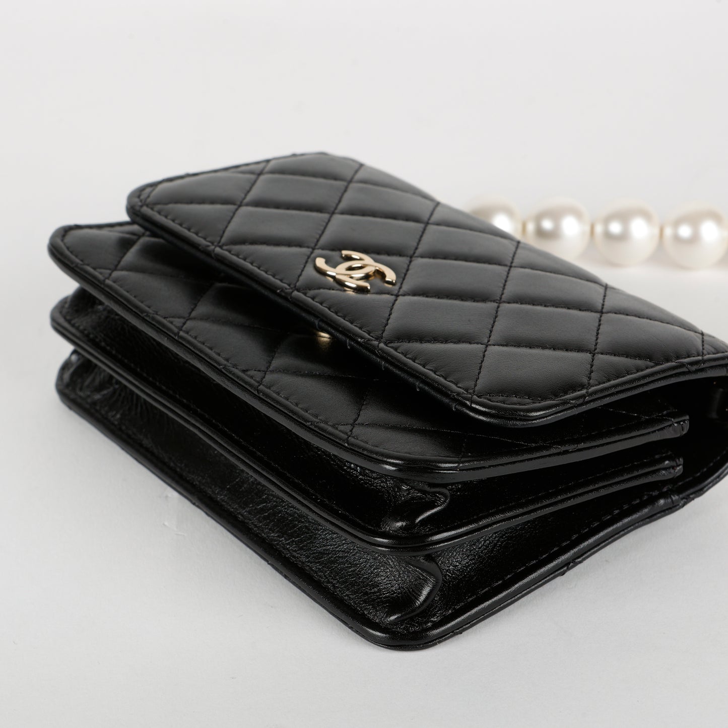 Mini Pearl Wallet On Chain, Black 11890