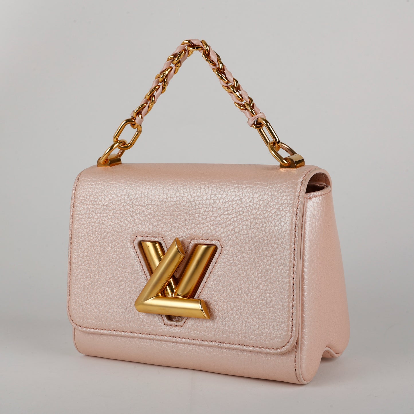 Twist PM, Iridescent Pink Calfskin Gold Hardware