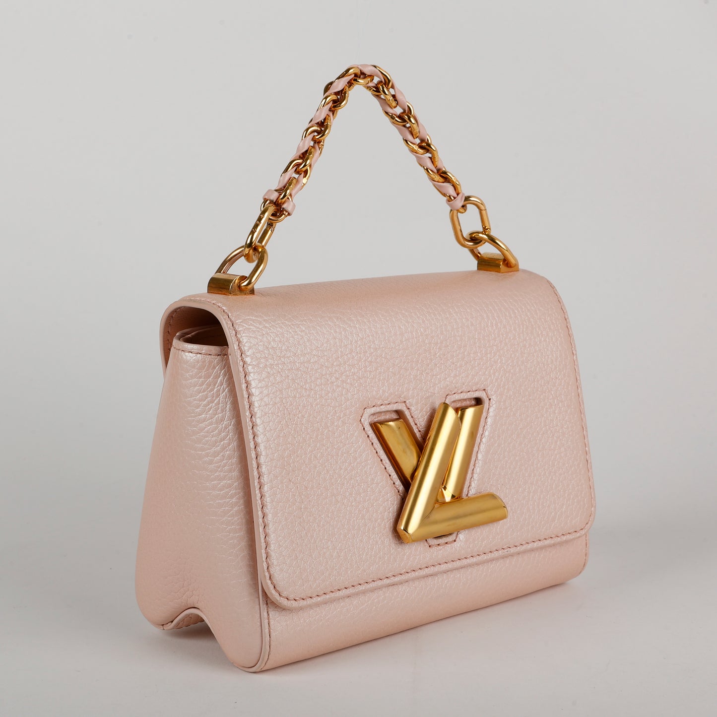 Twist PM, Iridescent Pink Calfskin Gold Hardware