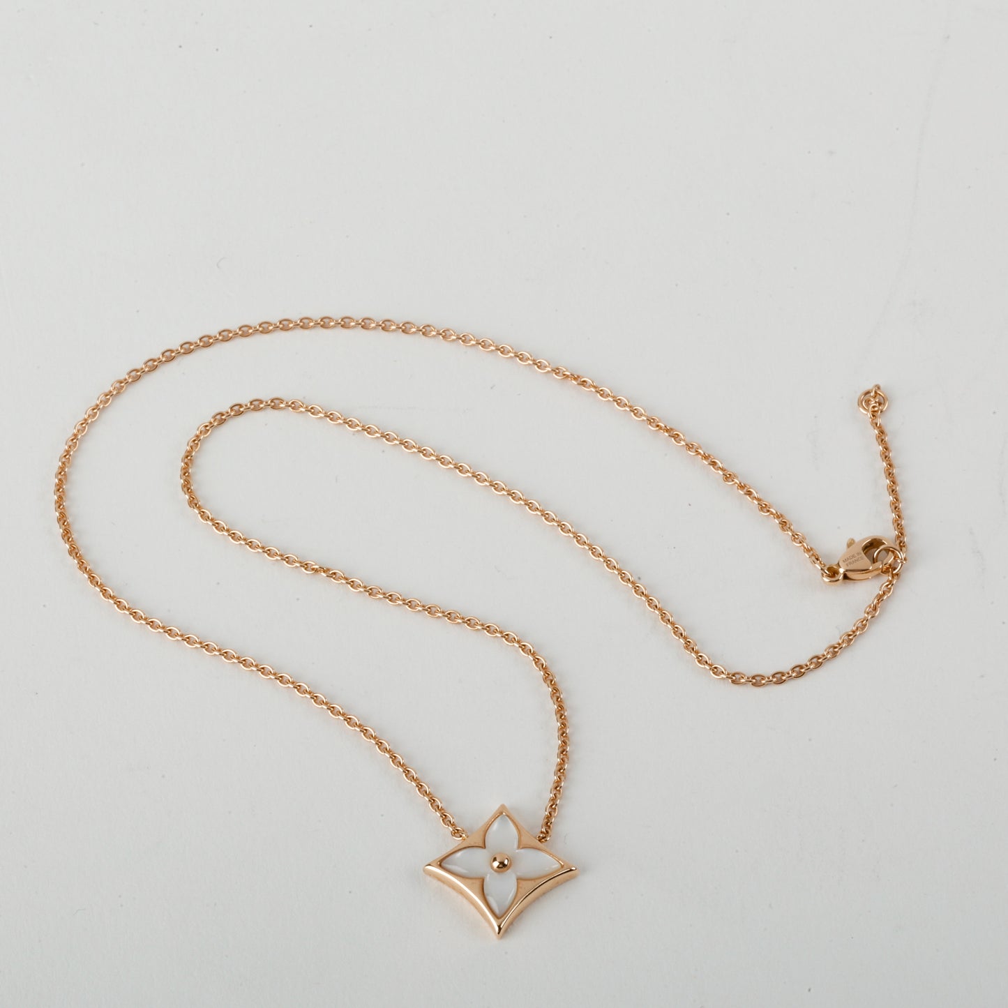 Color Blossom BB Star Pendant, White Mother-of-Pearl