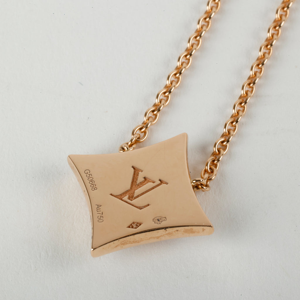 Color Blossom BB Star Pendant, White Mother-of-Pearl