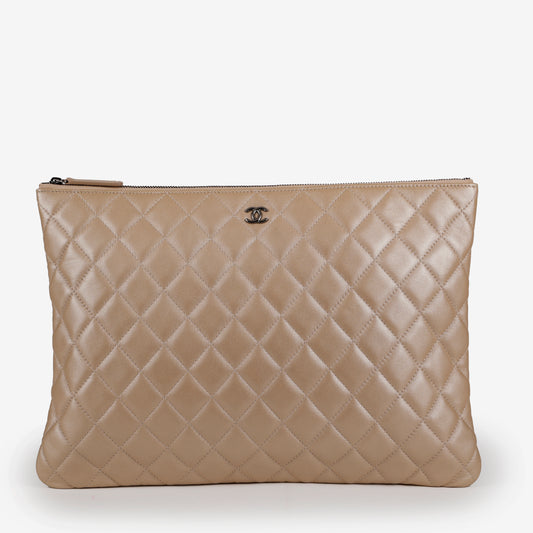 Large O Case Lambskin, Iridescent Beige