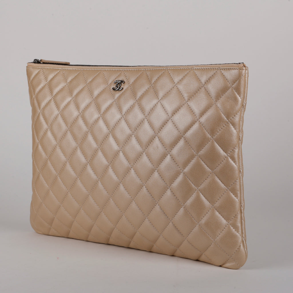 Large O Case Lambskin, Iridescent Beige