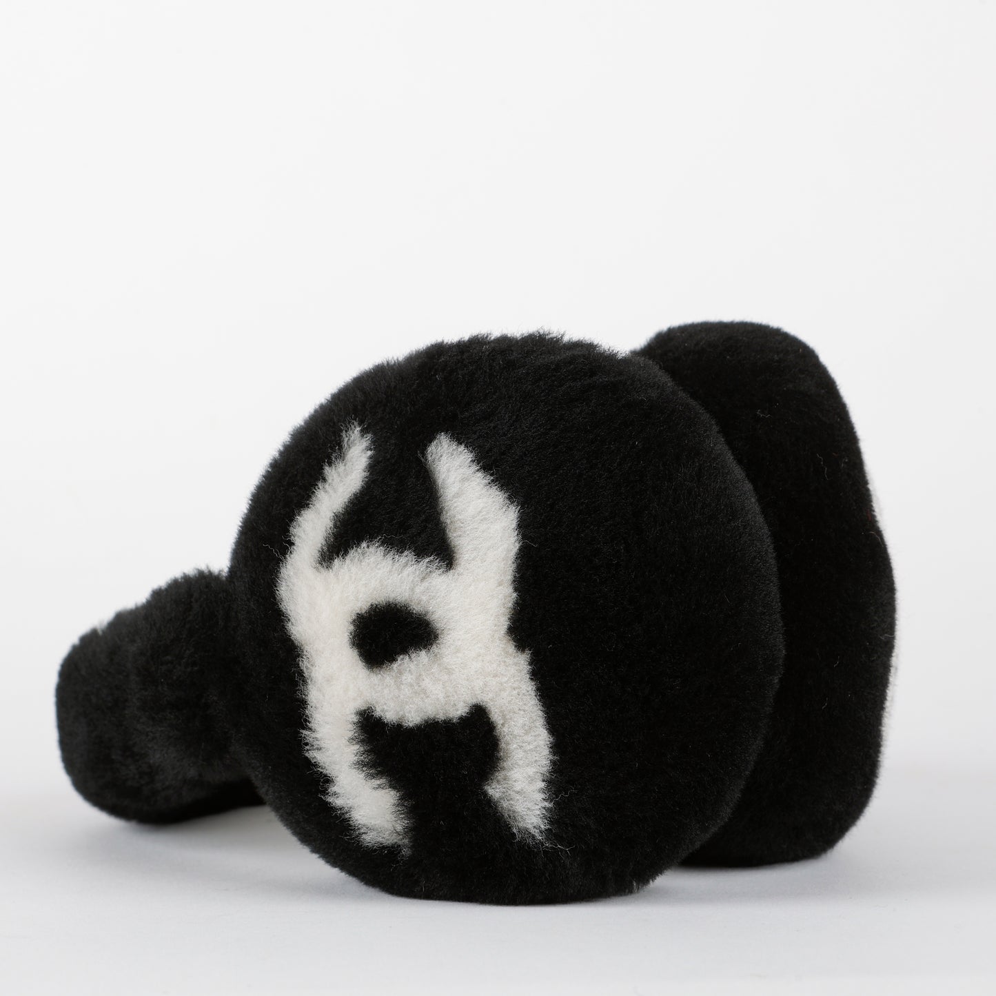 Earmuffs Shearling Black White