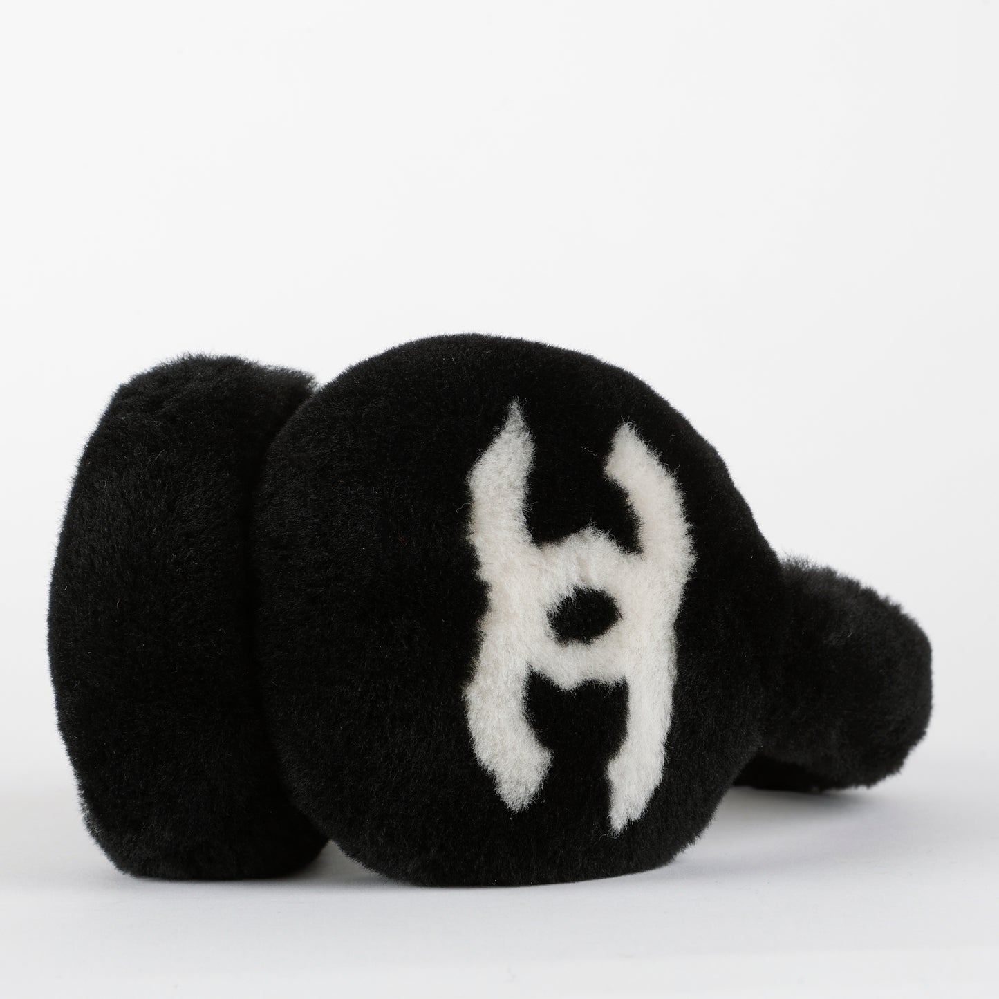 Earmuffs Shearling Black White