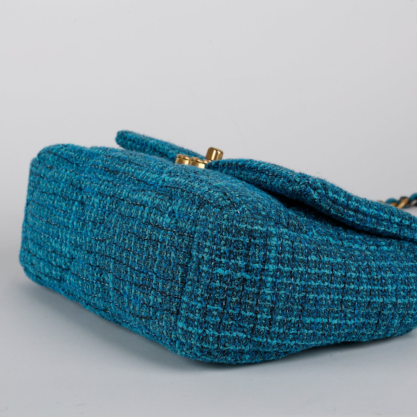 Small 19 Turquoise Tweed