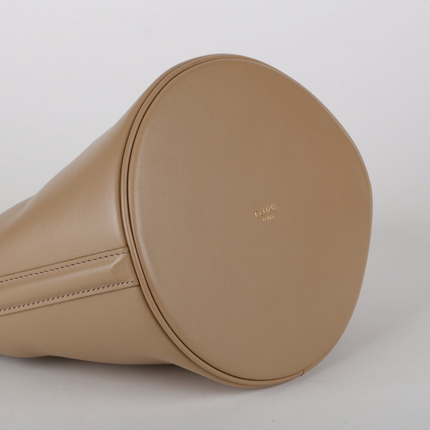 Teen Bucket 16, Beige Smooth Calfskin