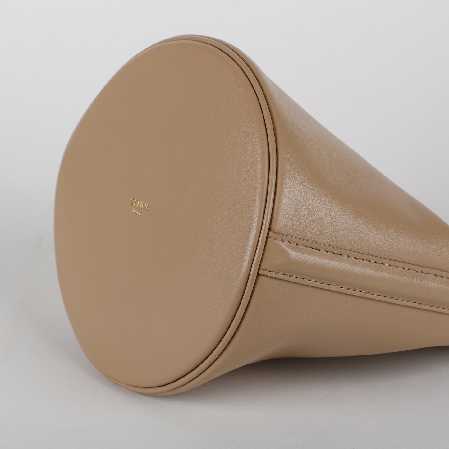 Teen Bucket 16, Beige Smooth Calfskin