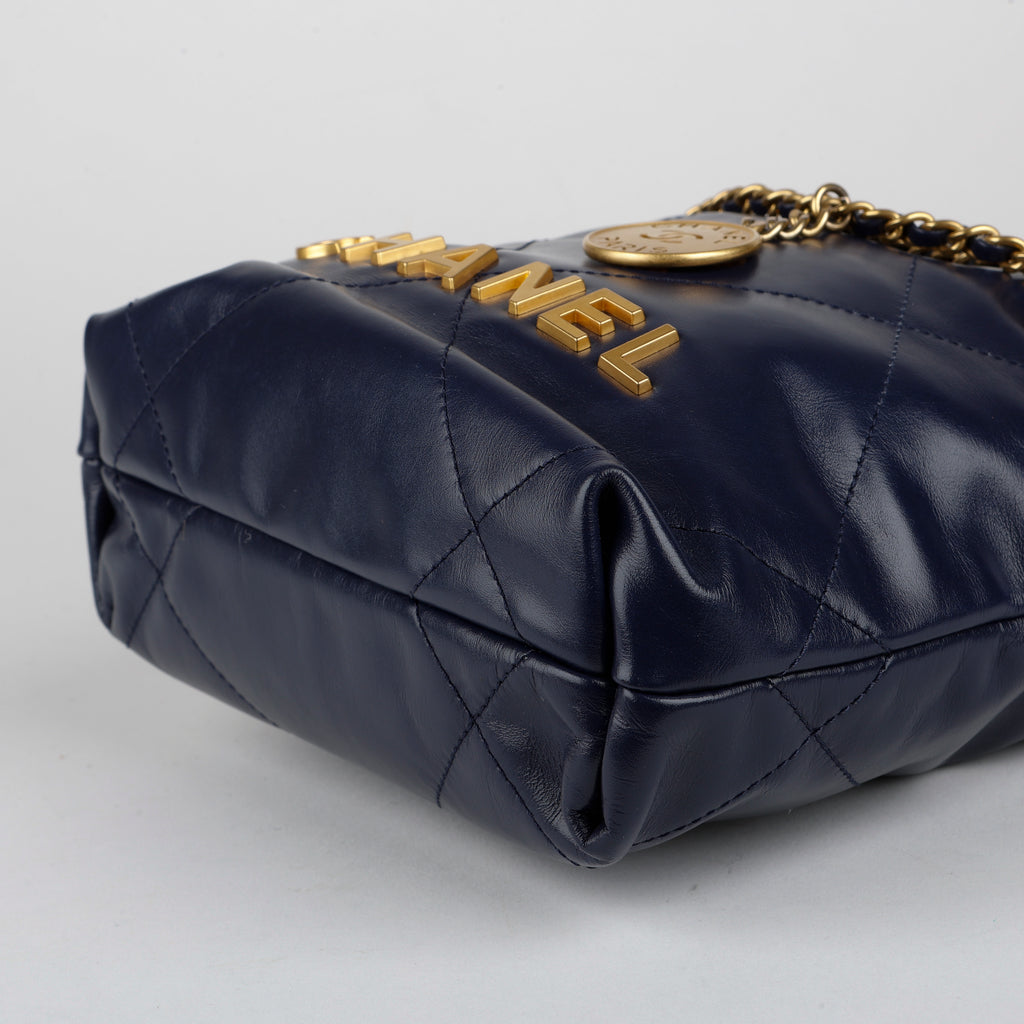 Mini 22 Navy Lambskin