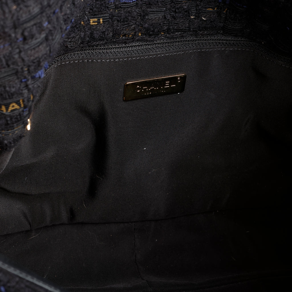 Maxi 19 Ribbon Tweed, Black and Navy