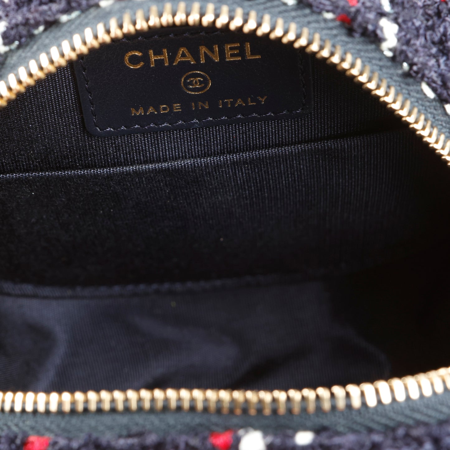 Filigree Round Clutch On Chain, Tweed