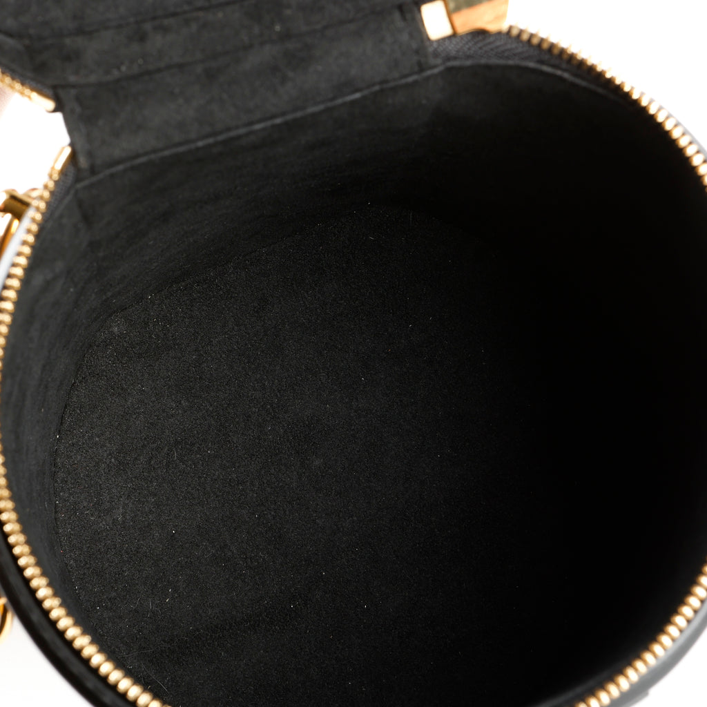 Cannes, Reverse Monogram