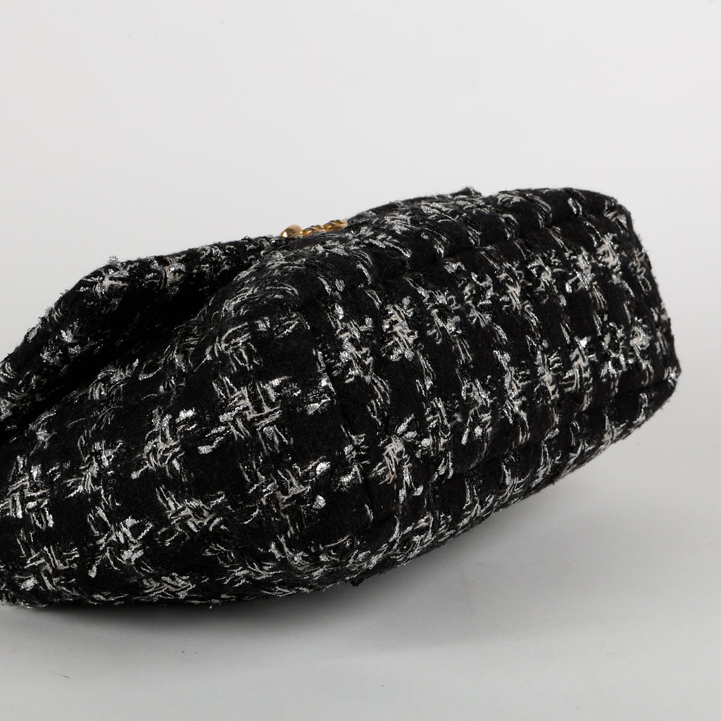 Large 19, Black and White Tweed