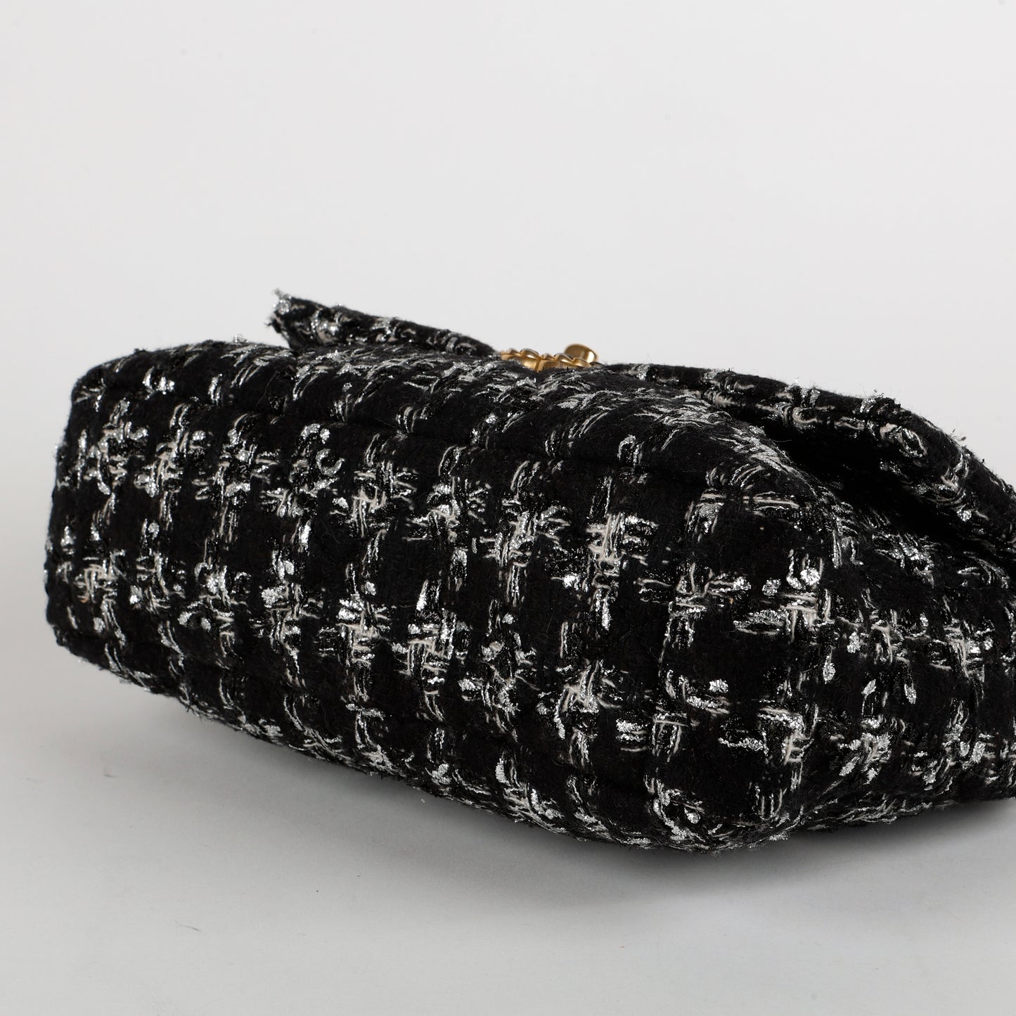 Large 19, Black and White Tweed