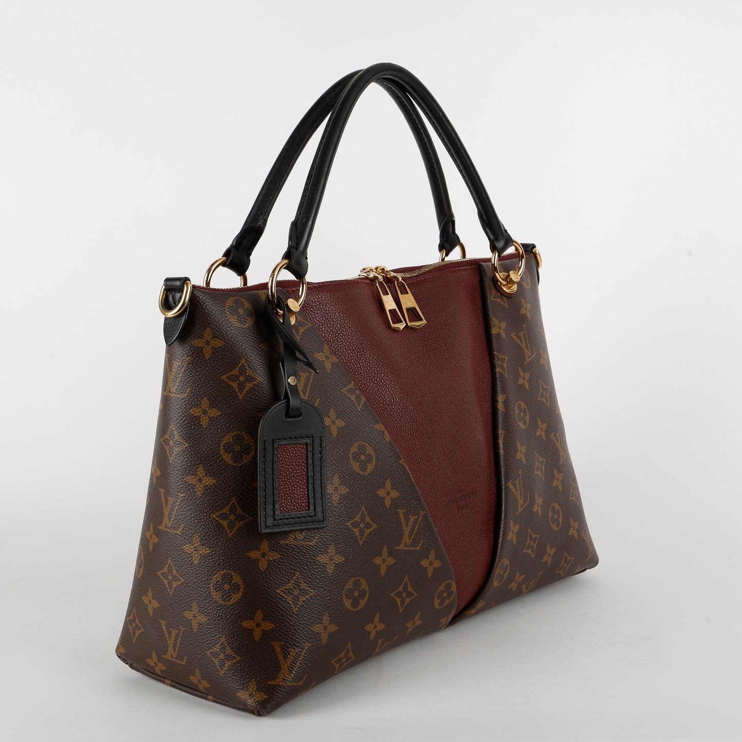 V Tote MM, Monogram Burgundy