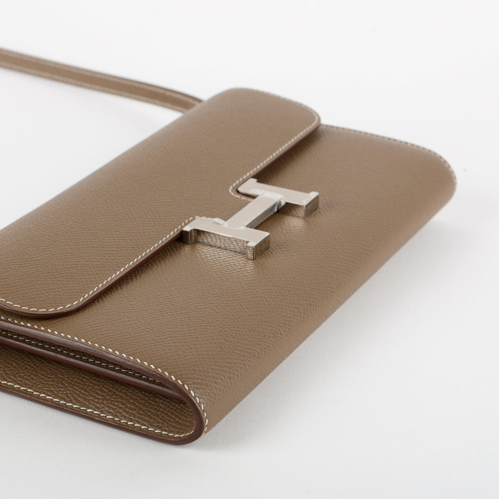 Constance To Go, Etoupe Epsom Palladium Hardware