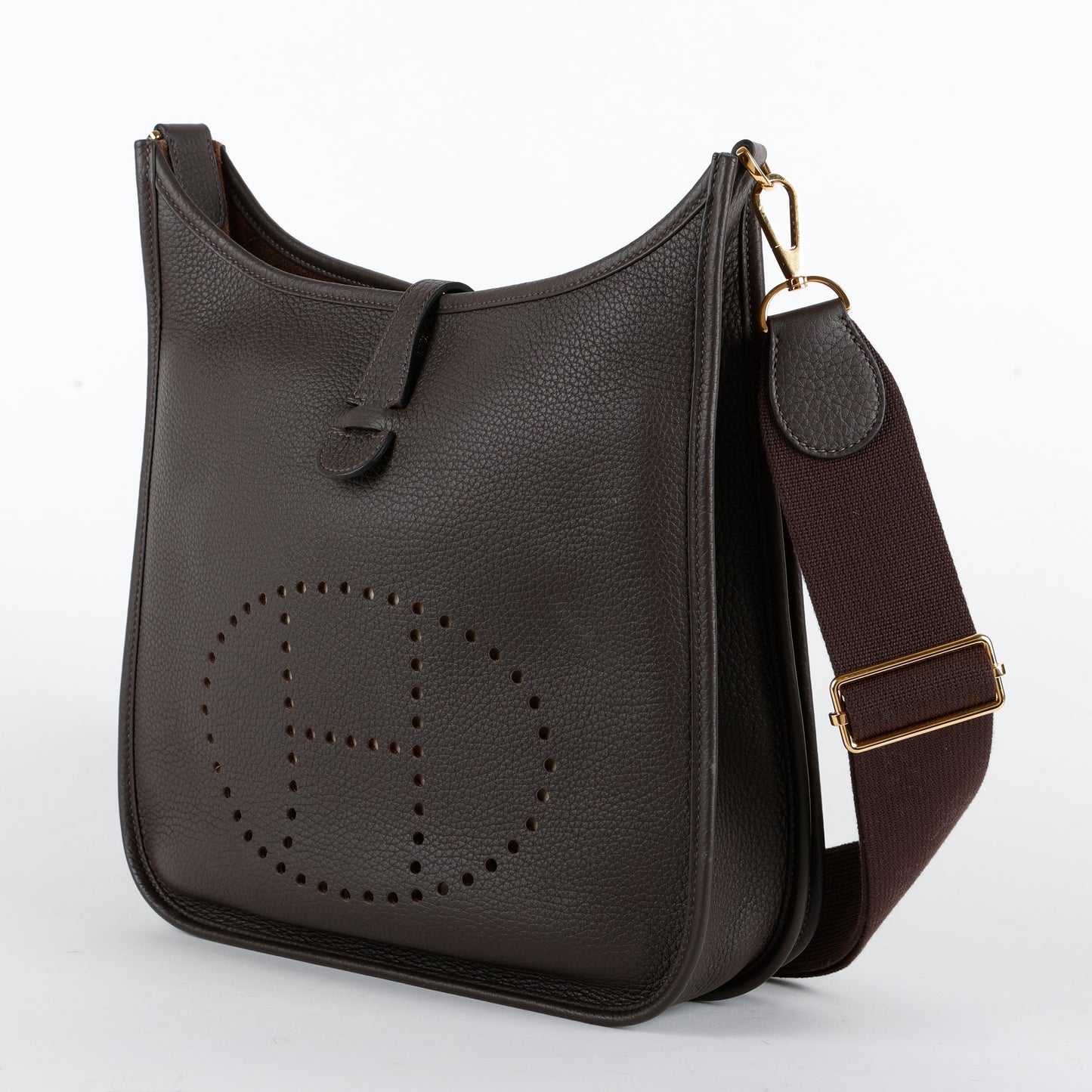 Evelyne III PM, Ebene Clemence