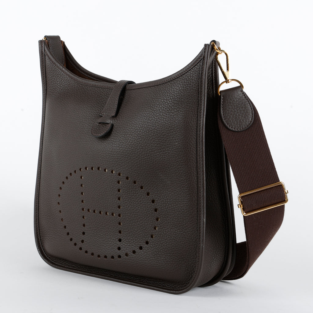 Evelyne III PM, Ebene Clemence