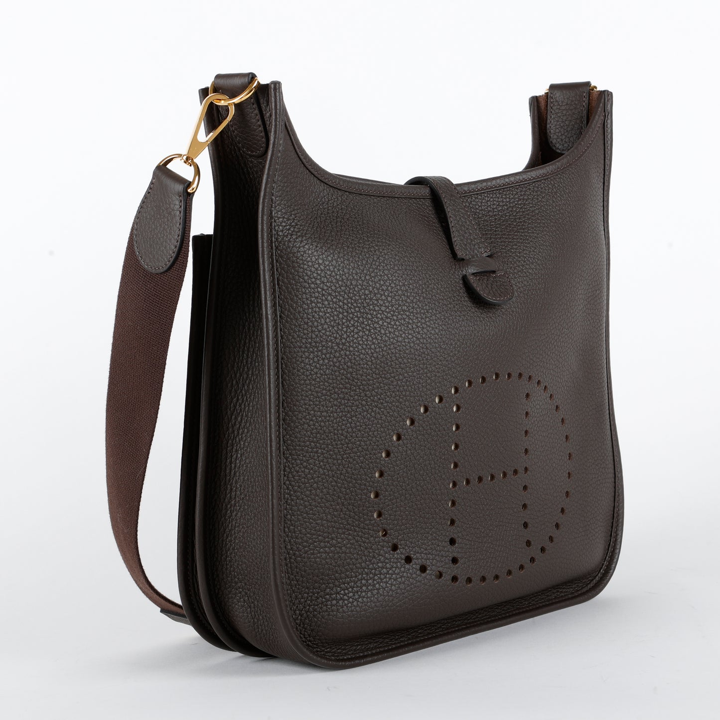 Evelyne III PM, Ebene Clemence