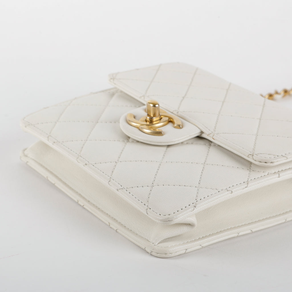 Mini Chic Pearl Flap, White