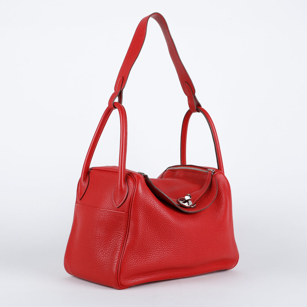 Lindy 30, Rouge Casaque Clemence