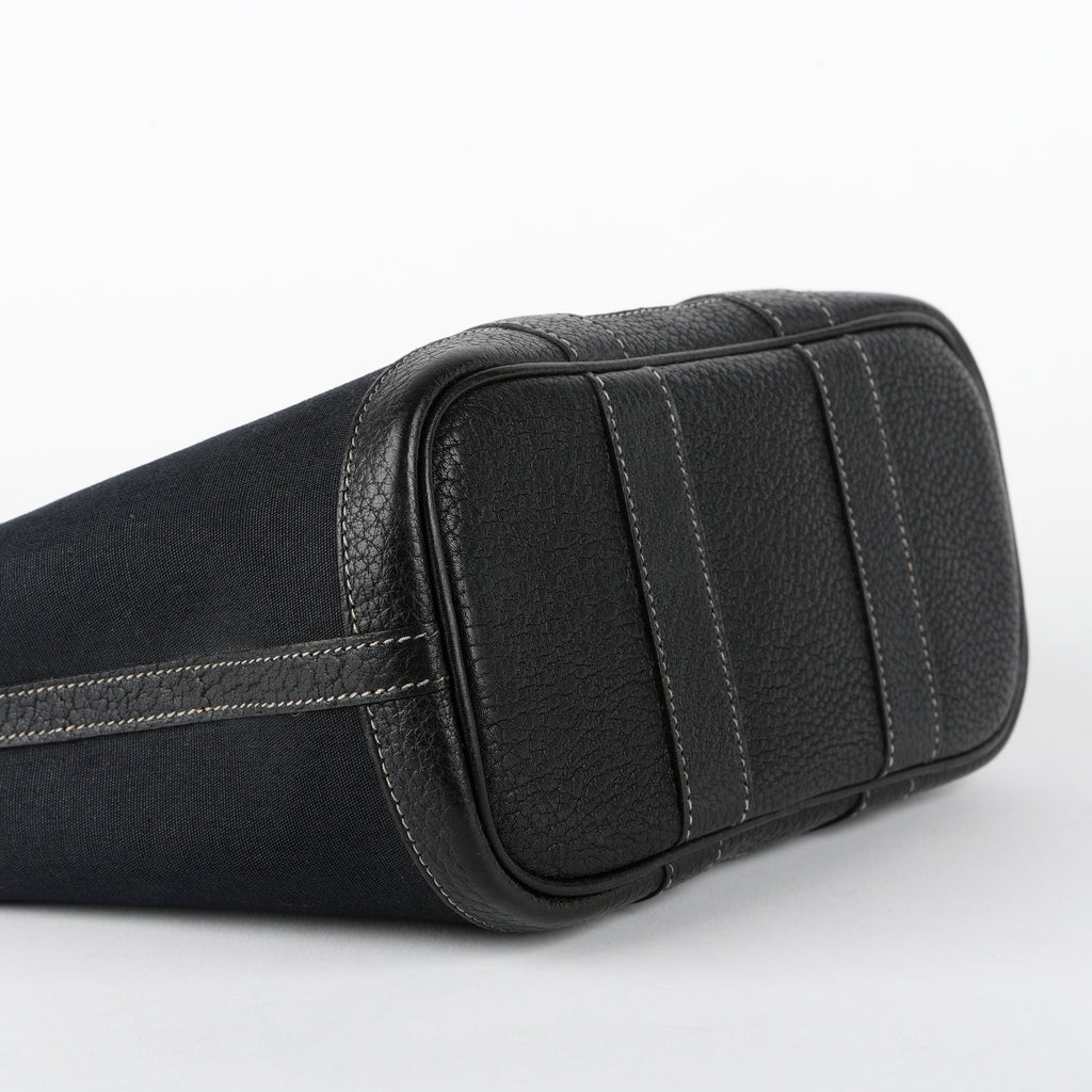 Garden Party 23, Noir