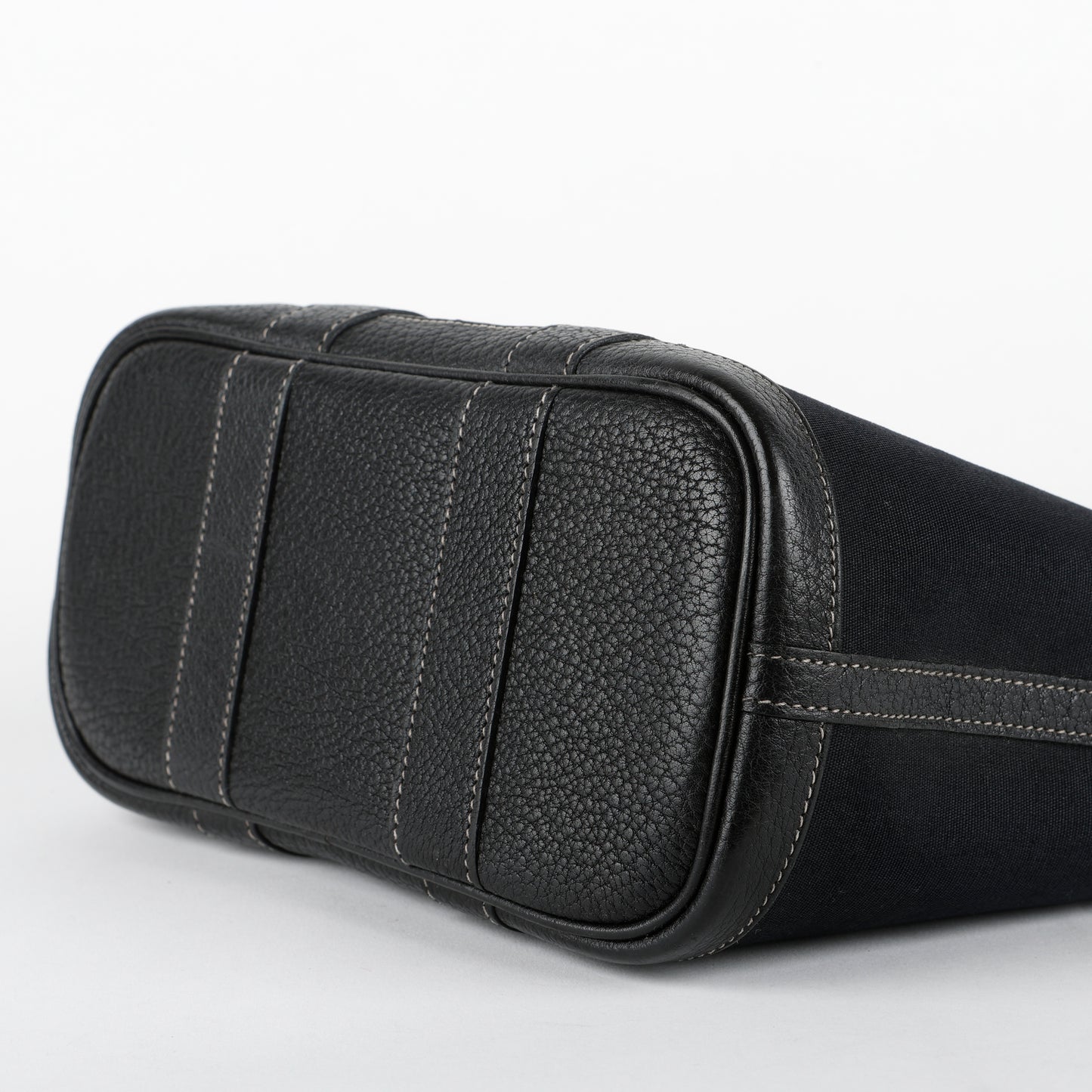 Garden Party 23, Noir