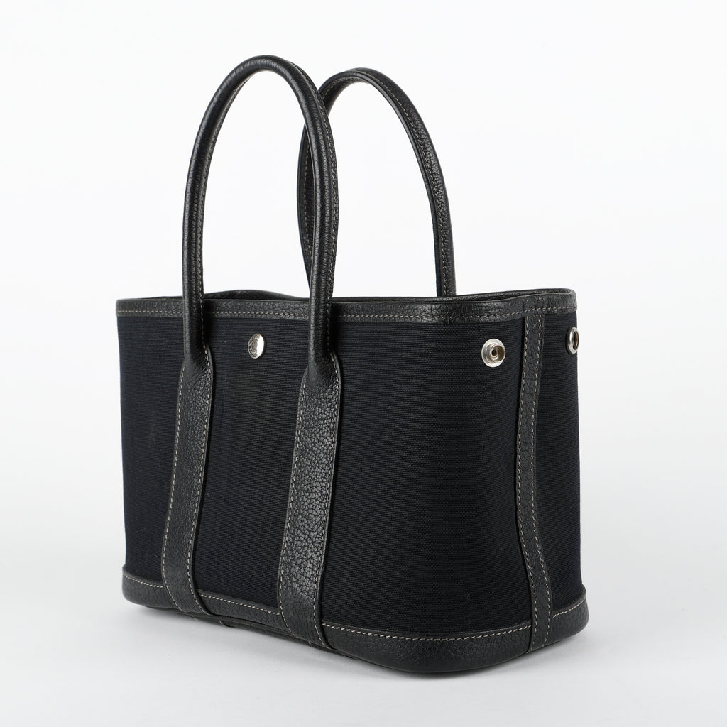 Garden Party 23, Noir