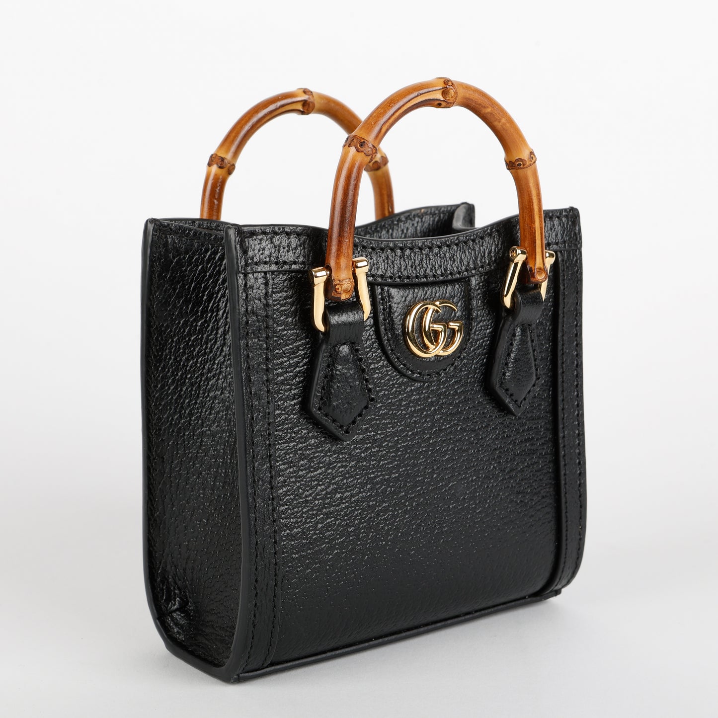 Micro Diana on Chain, Black