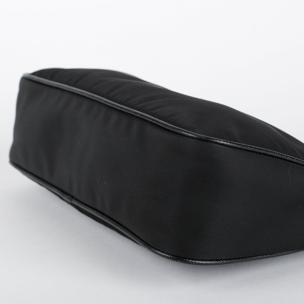 Re-Edition 2005 Re-Nylon Crossbody, Black