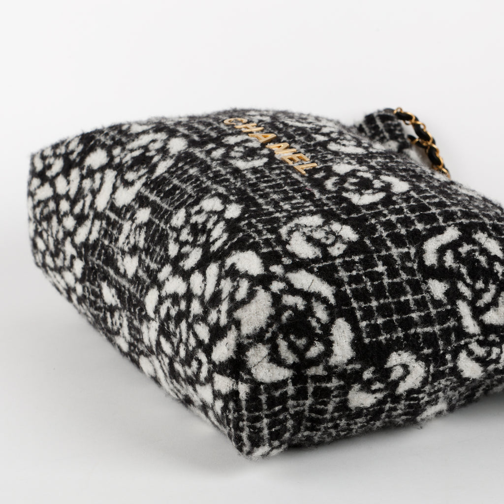 Medium 22 Camellia, Black White Cashmere