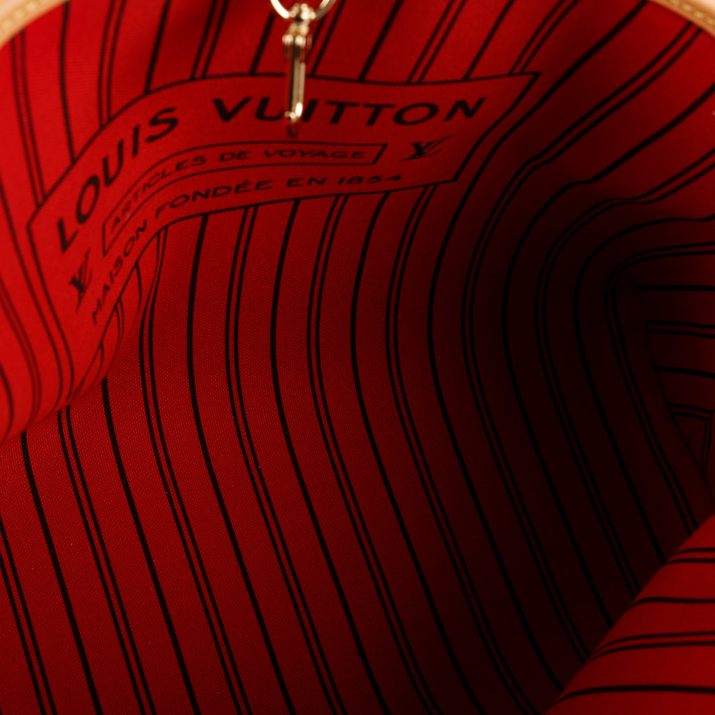 Evermore PM, Monogram