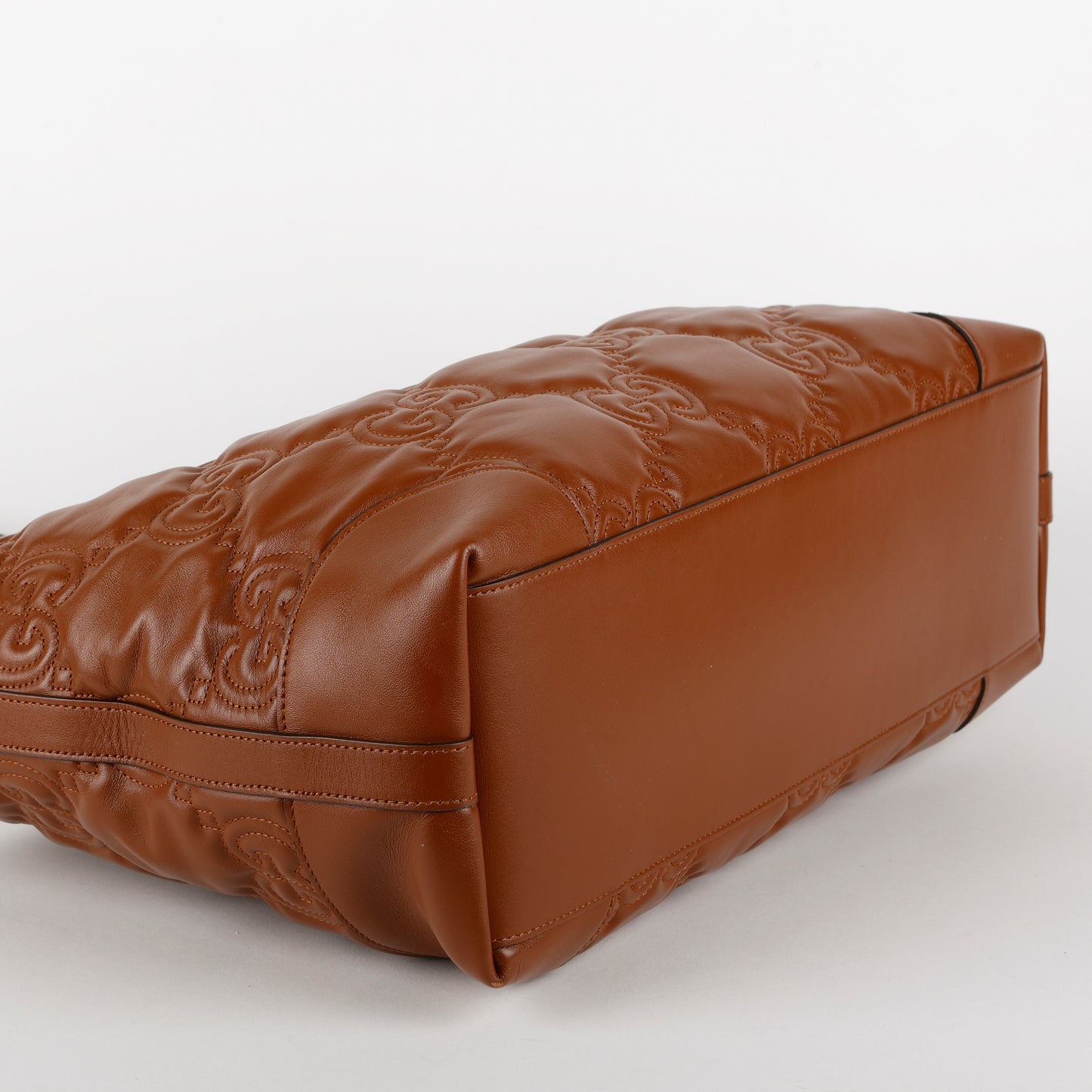 Medium GG Matelasse Shopping Tote, Peanut Brown