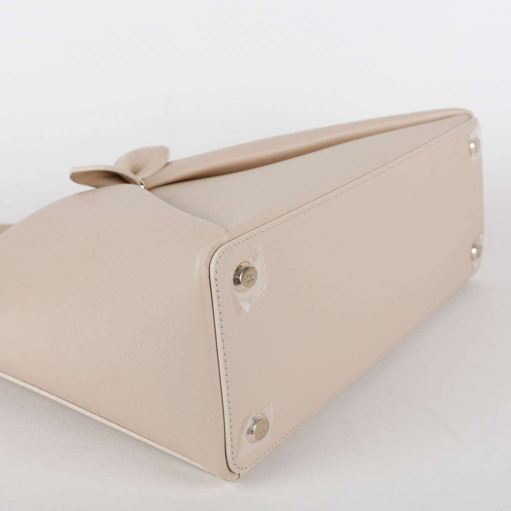 Medium Cigale Bow Tote, Trench Beige