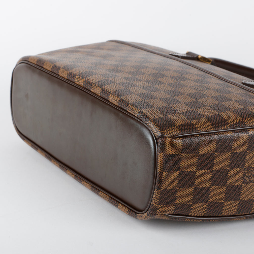 Sarria, Damier Ebene