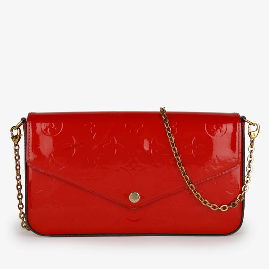 Felicie Pochette, Red Vernis