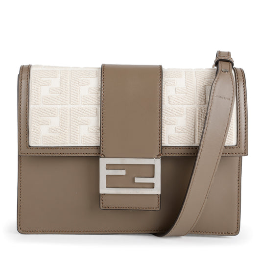 Medium Flat Baguette, Taupe Cream