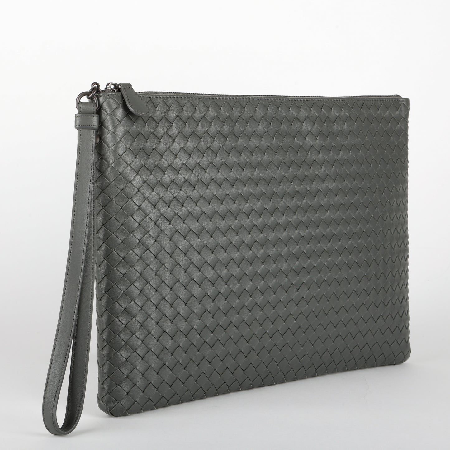Large Intrecciato Zipped Wristlet, Grey