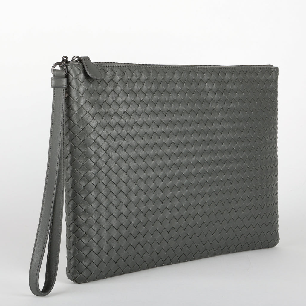 Large Intrecciato Zipped Wristlet, Grey