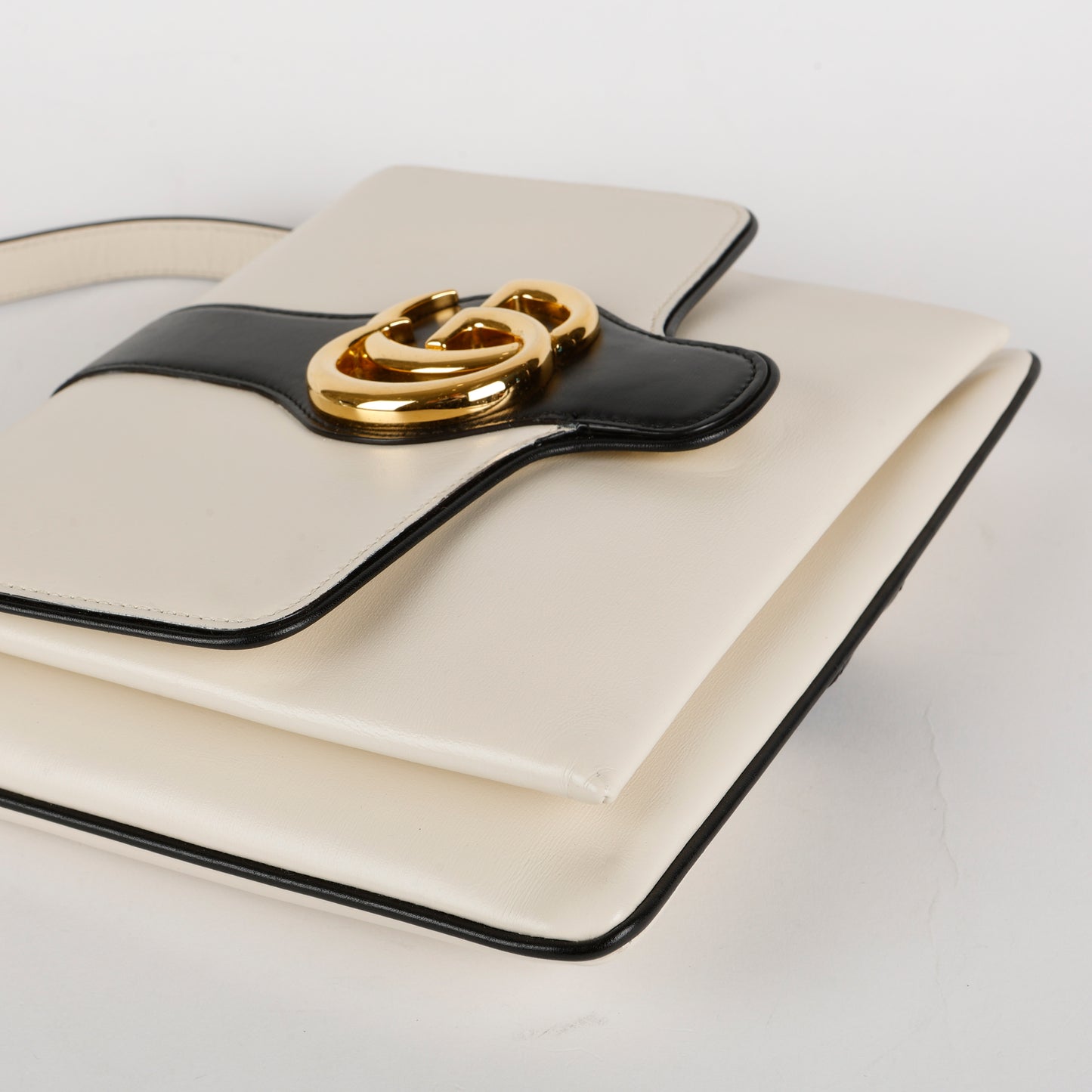 Medium Arli Shoulder Bag, Cream and Black