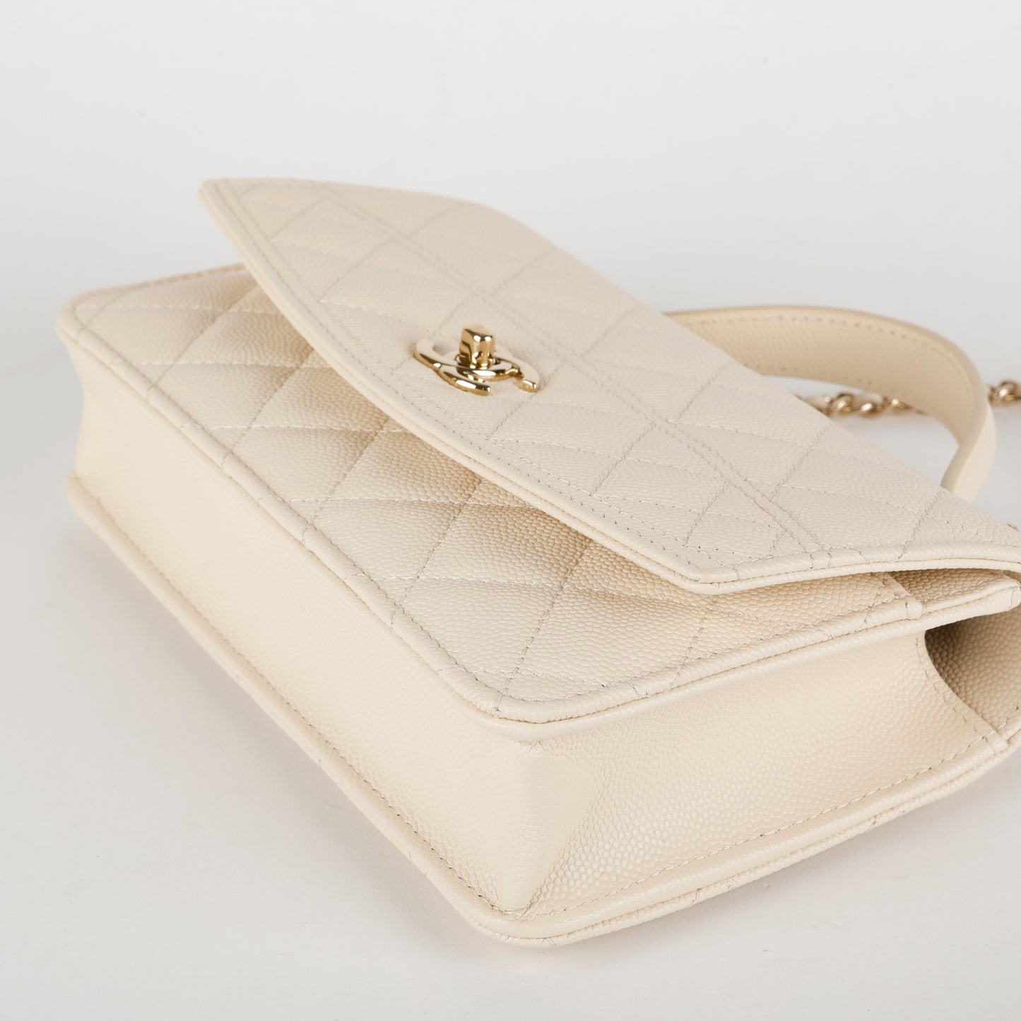 Top Handle Wallet on Chain, Cream Caviar