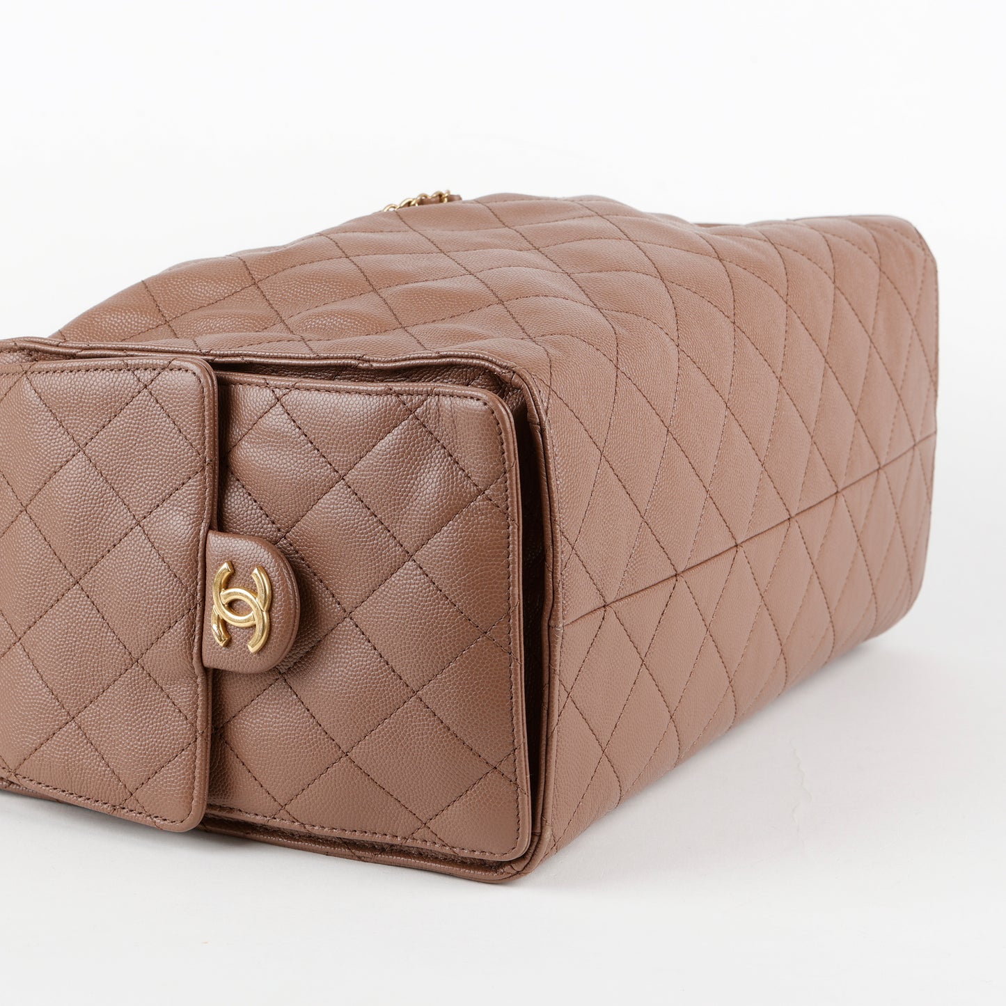 Medium 25, Light Brown Caviar