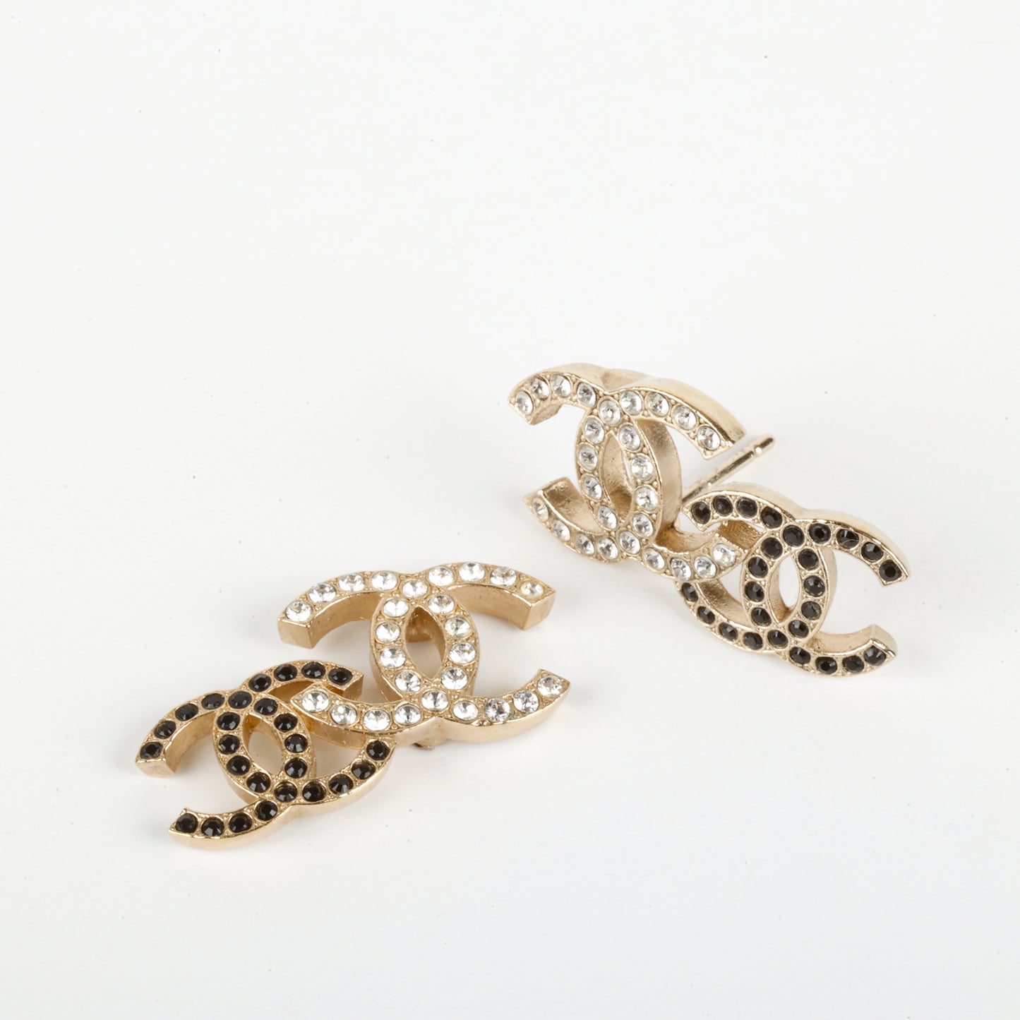 Double CC Stud Earrings, Black/Crystal