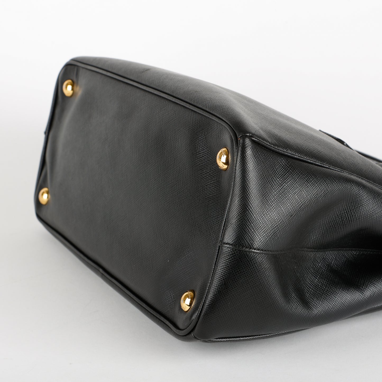Small Galleria, Black Saffiano