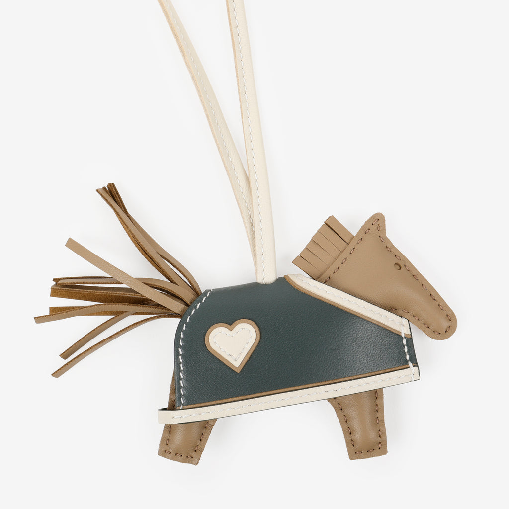 Milo GriGri Rodeo RCoeur PM Bag Charm, Beige Marfa, Craie, Vert Mangrove
