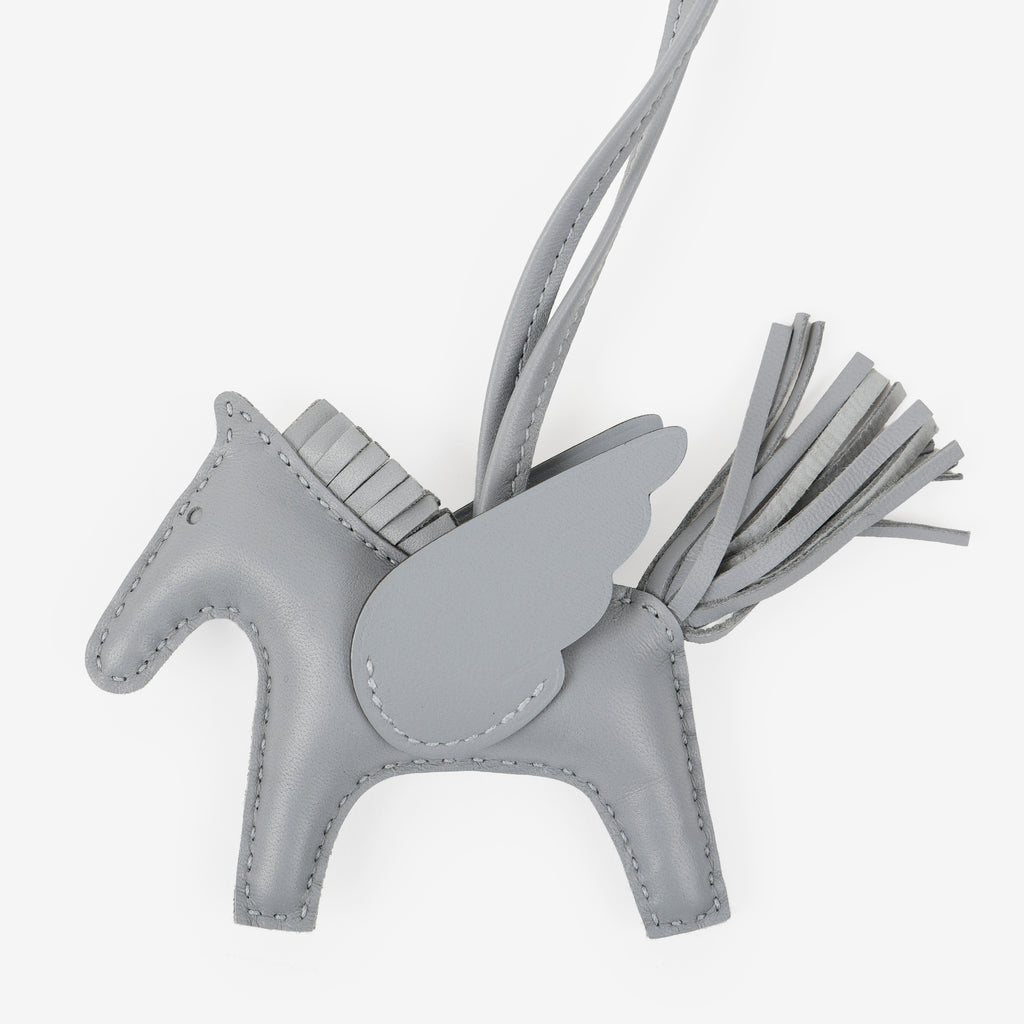 Rodeo Pegase PM, Gris