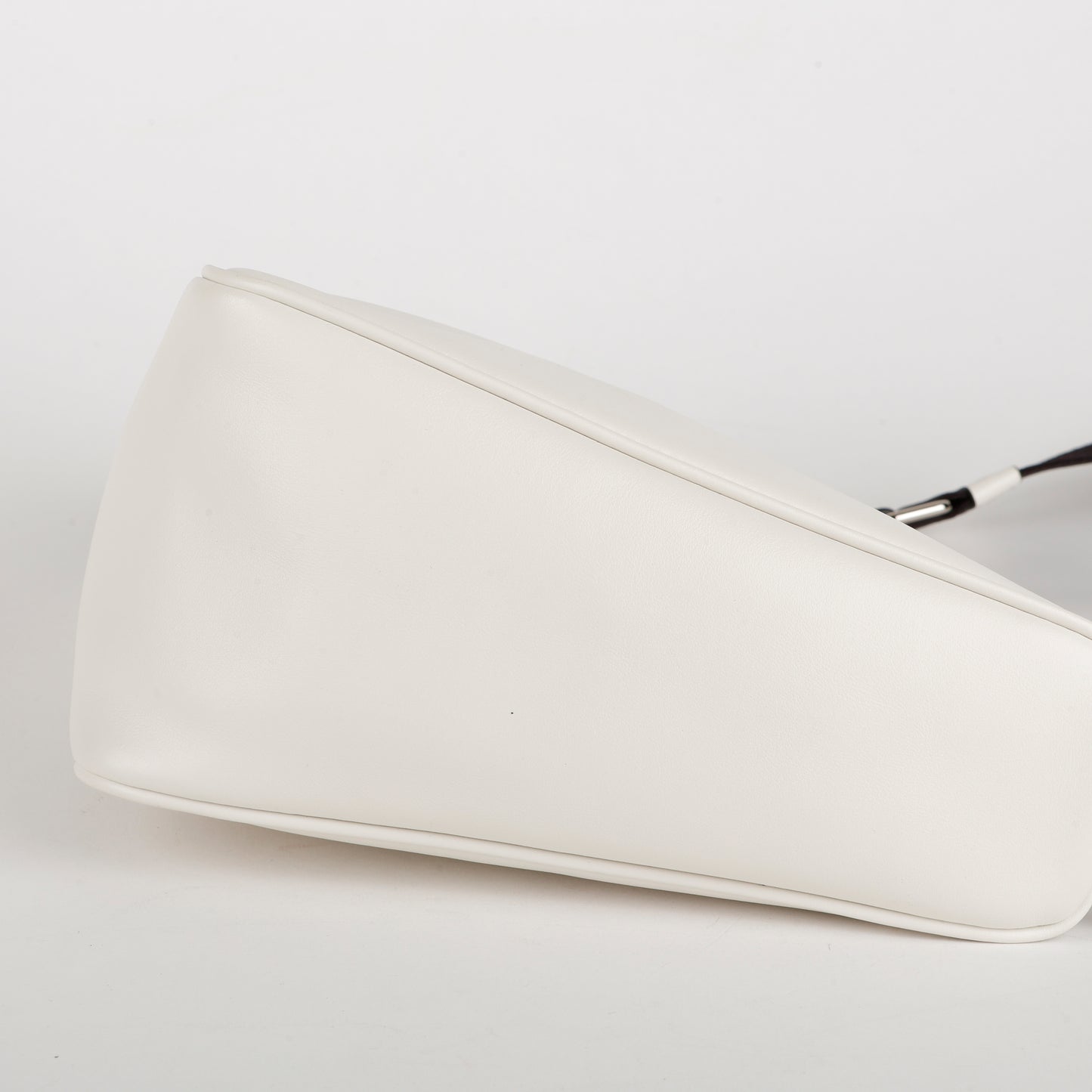 Grace Lux Triangle, White